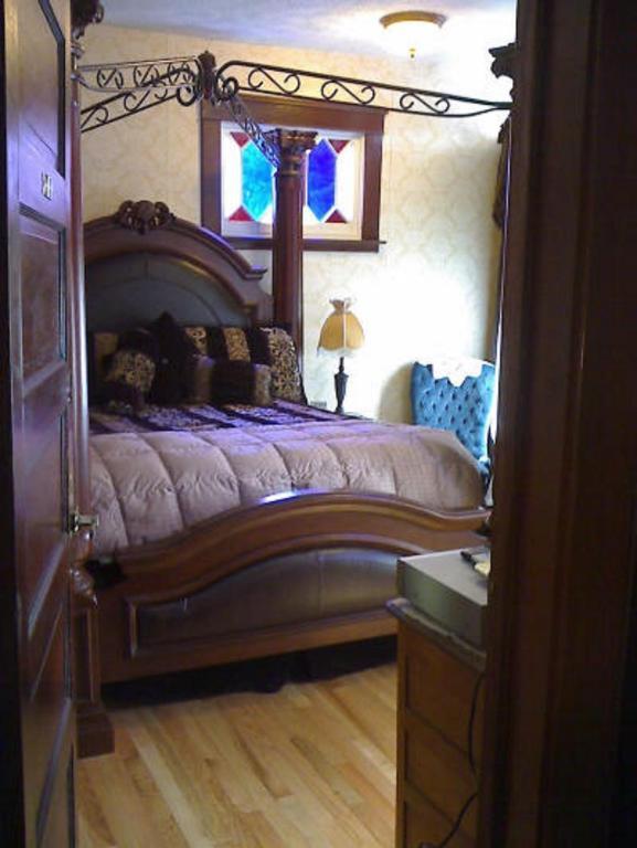 Colonial Charm Inn Bed&Breakfast Charlottetown Zimmer foto