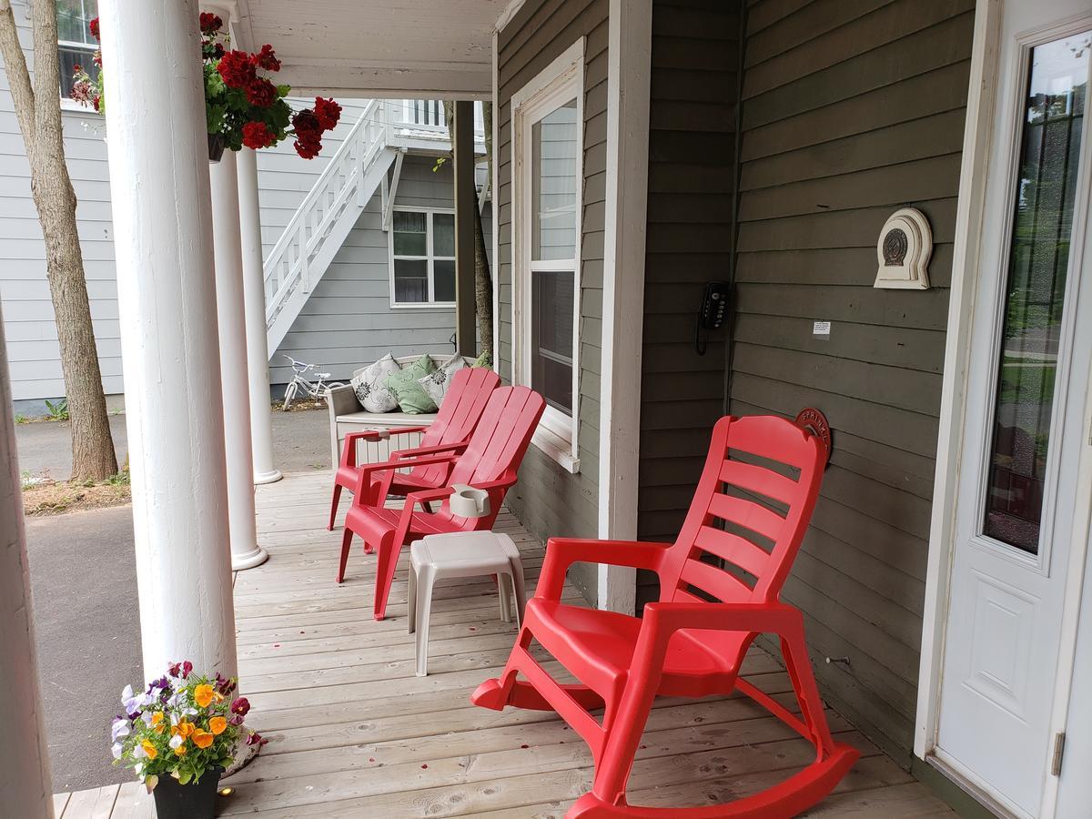 Colonial Charm Inn Bed&Breakfast Charlottetown Exterior foto