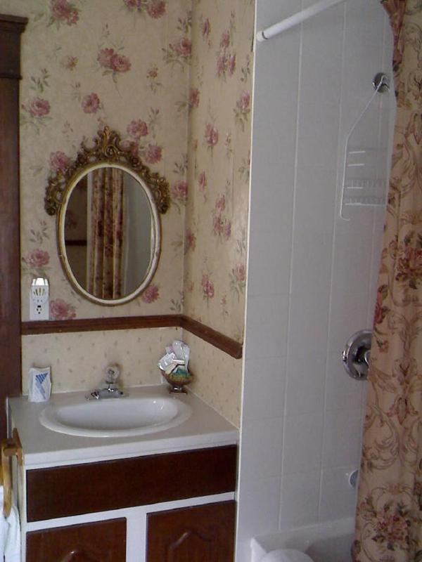 Colonial Charm Inn Bed&Breakfast Charlottetown Exterior foto
